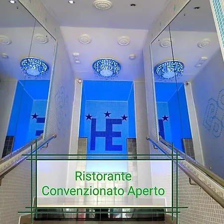 Esperia מלון 3*
